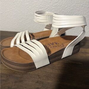 Blowfish Malibu White Platform Sandals – Ankle Strap Comfort Shoes, Size 10